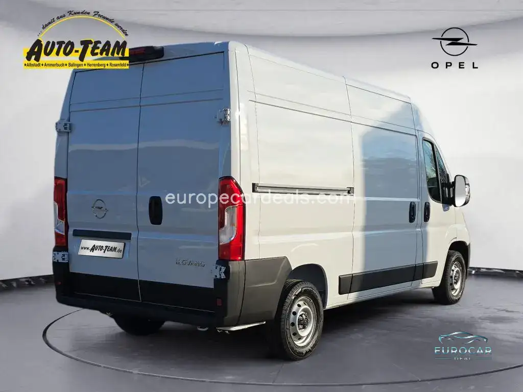 Opel Movano