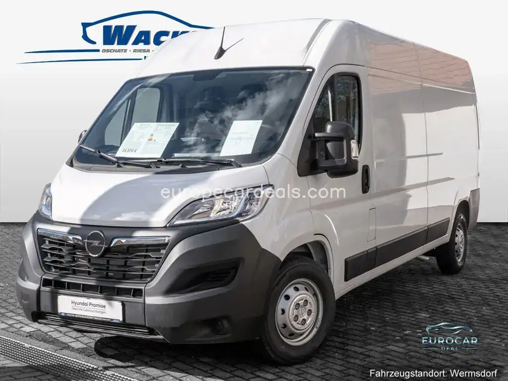 Opel Movano