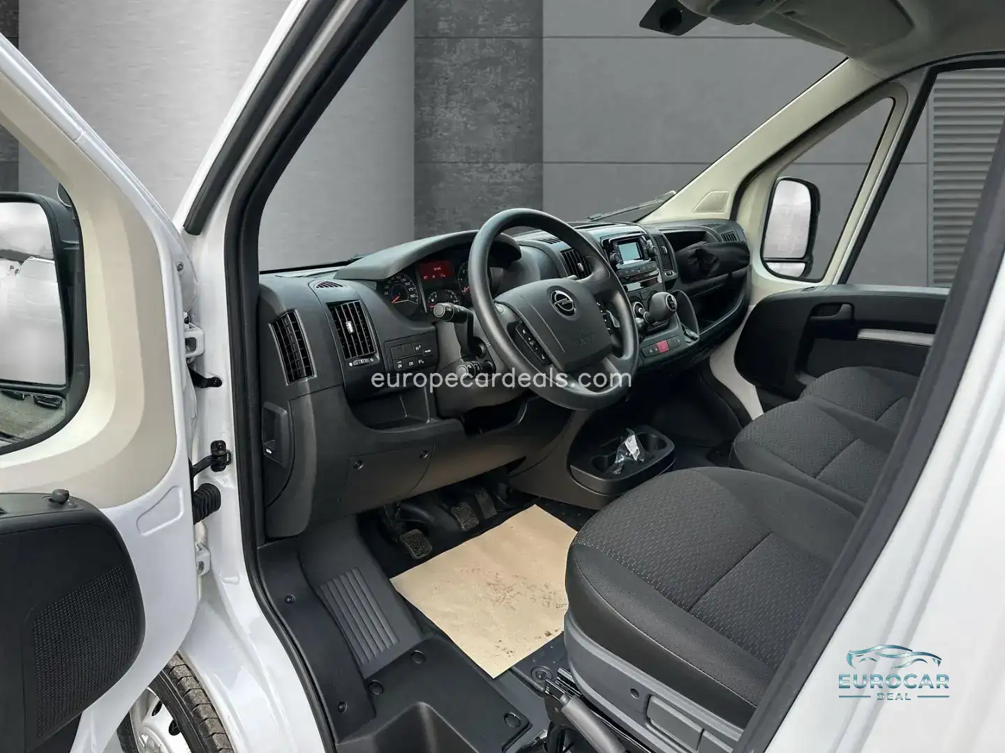 Opel Movano