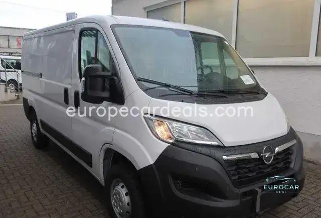 Opel Movano