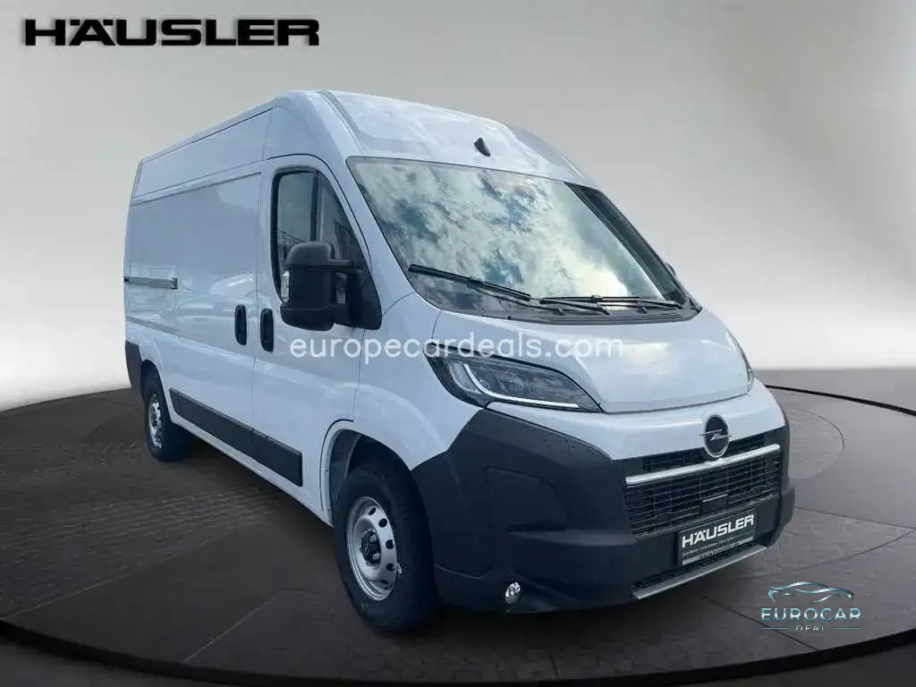 Opel Movano