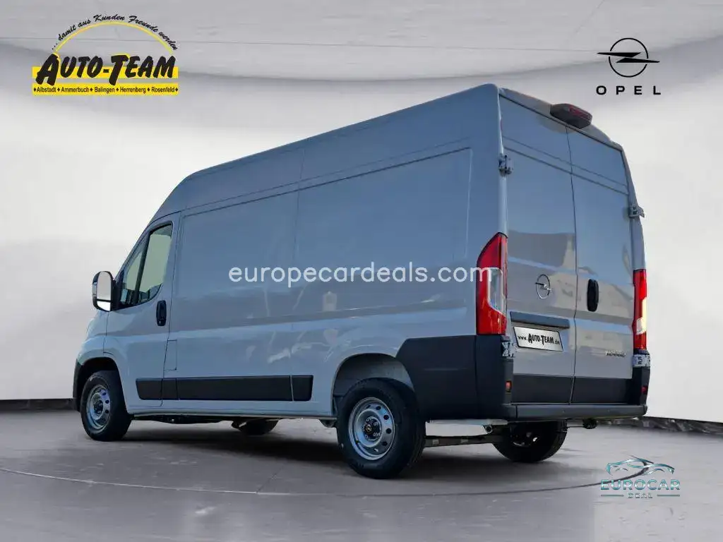 Opel Movano