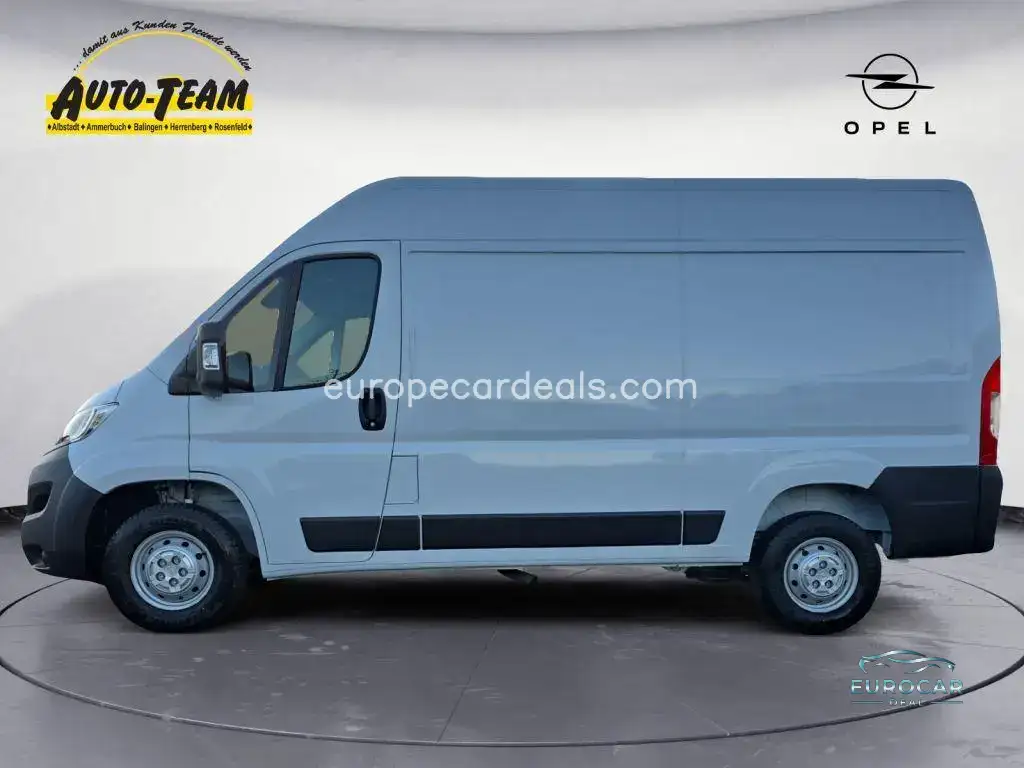 Opel Movano