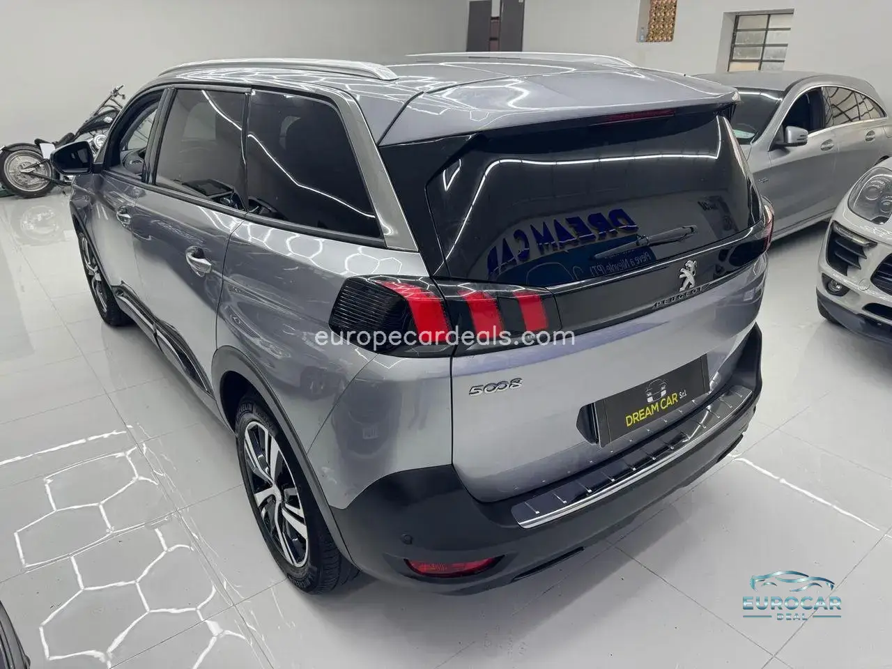 Peugeot 5008