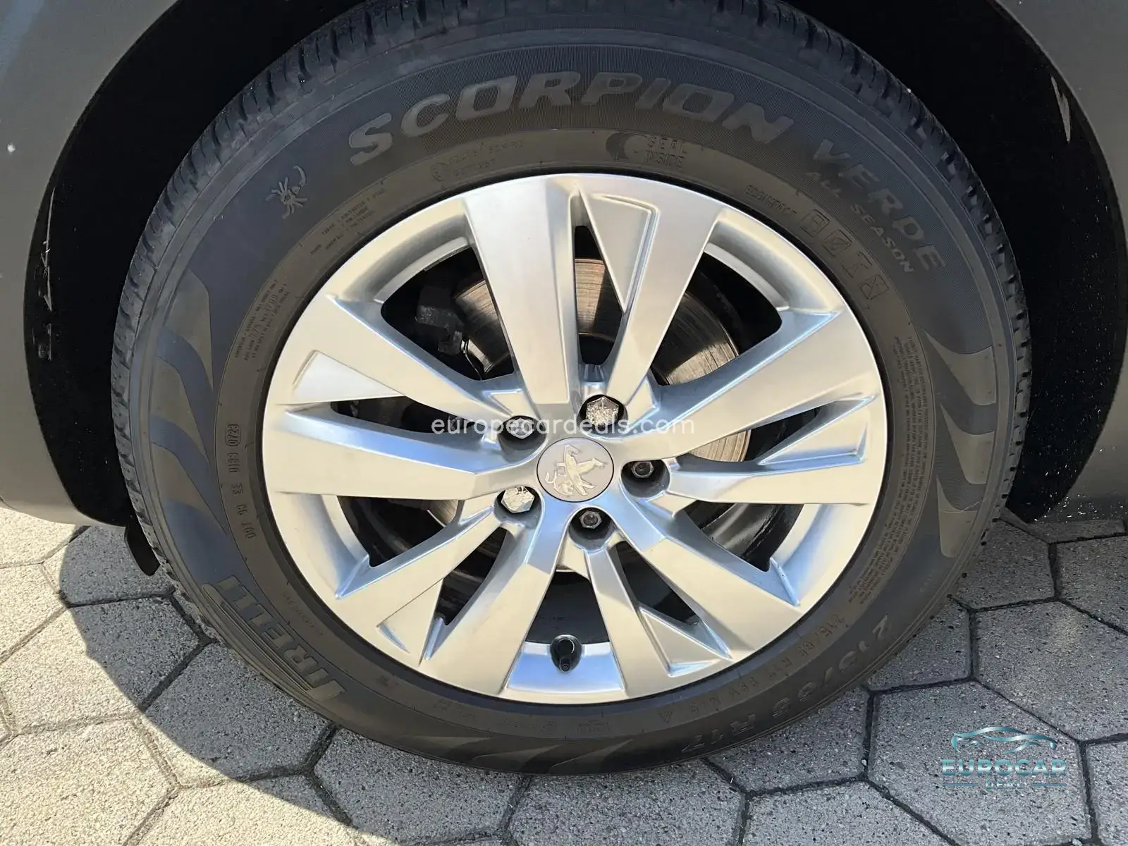 Peugeot 5008