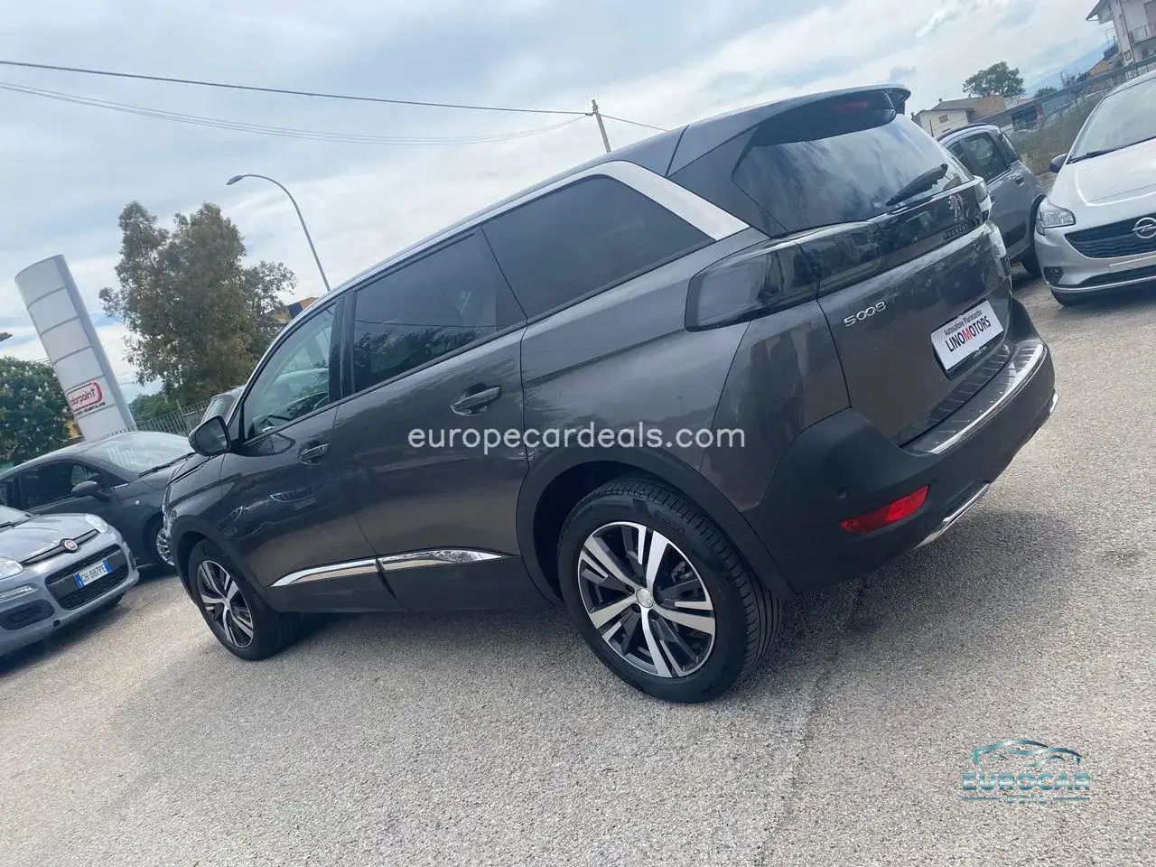 Peugeot 5008