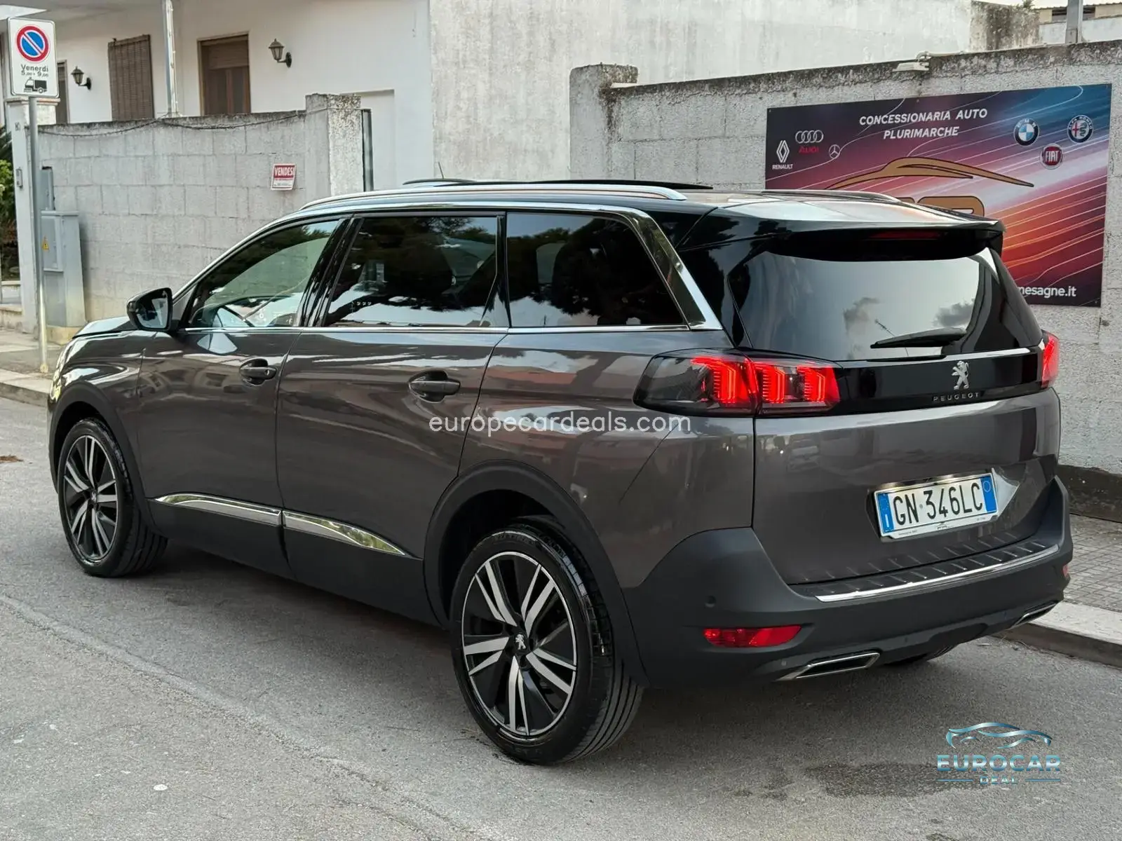Peugeot 5008