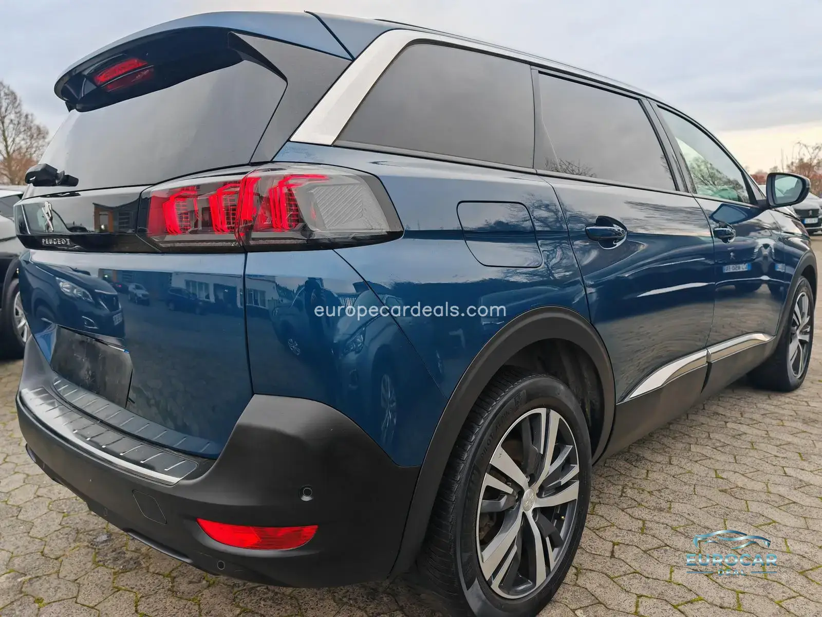 Peugeot 5008