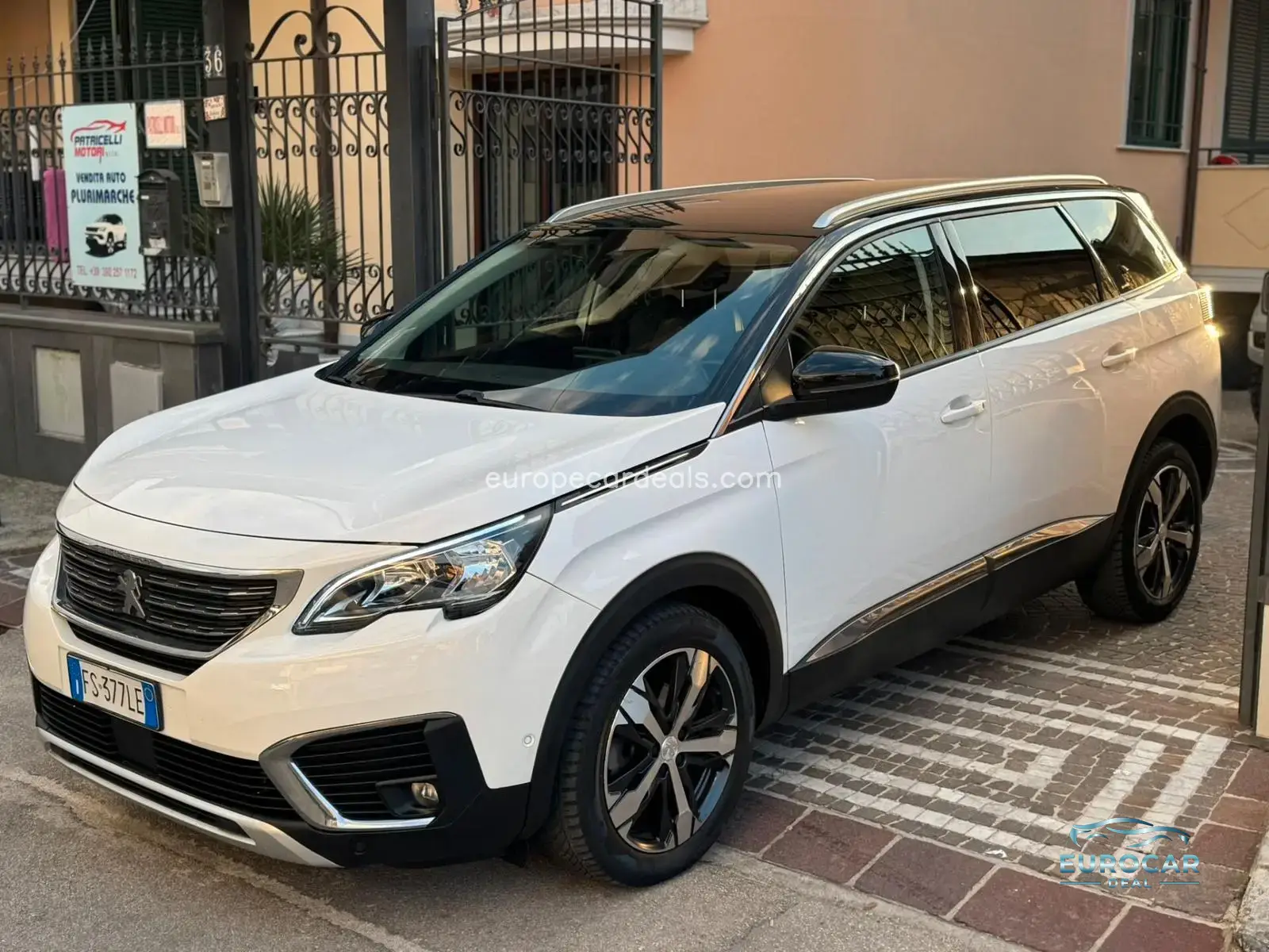 Peugeot 5008