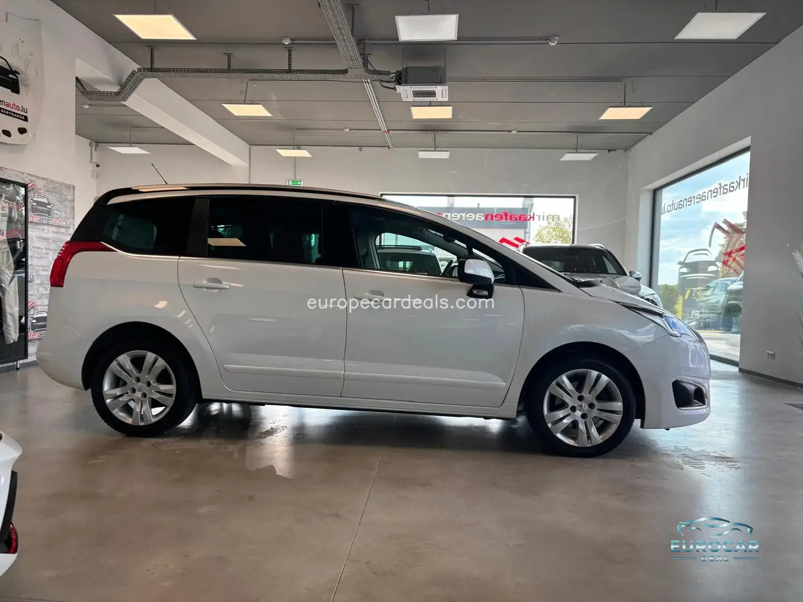 Peugeot 5008