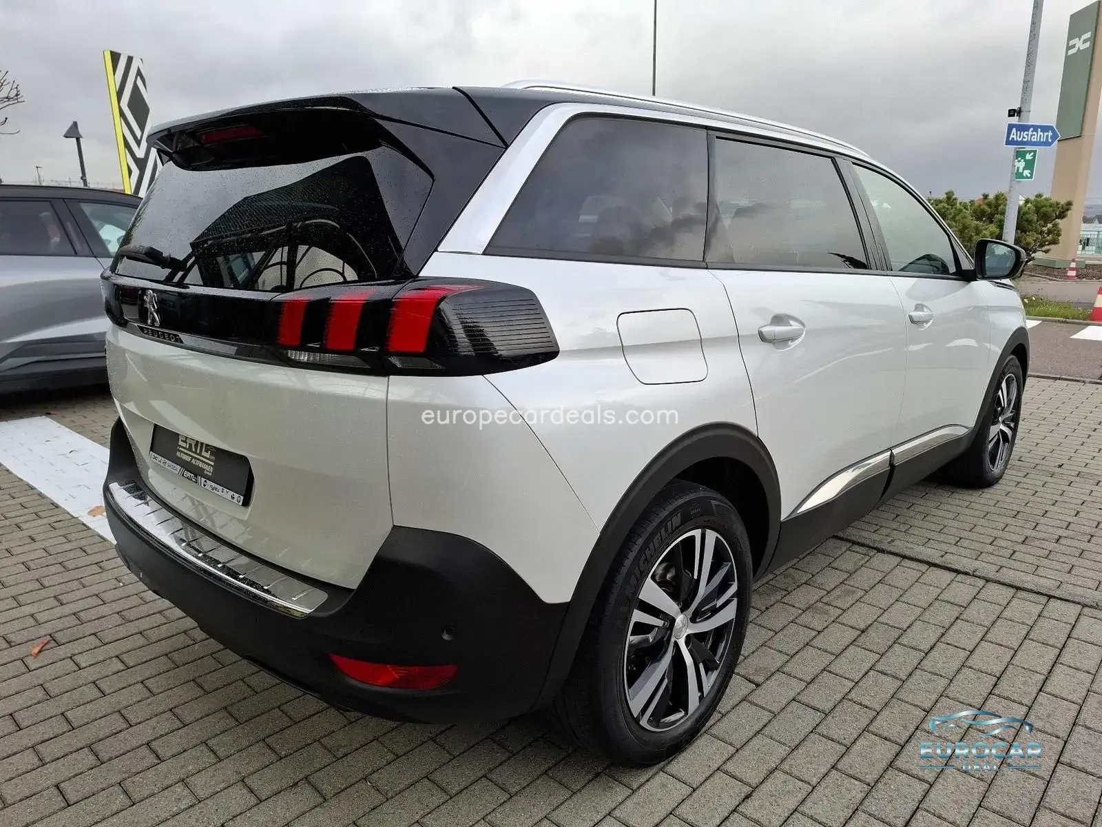Peugeot 5008