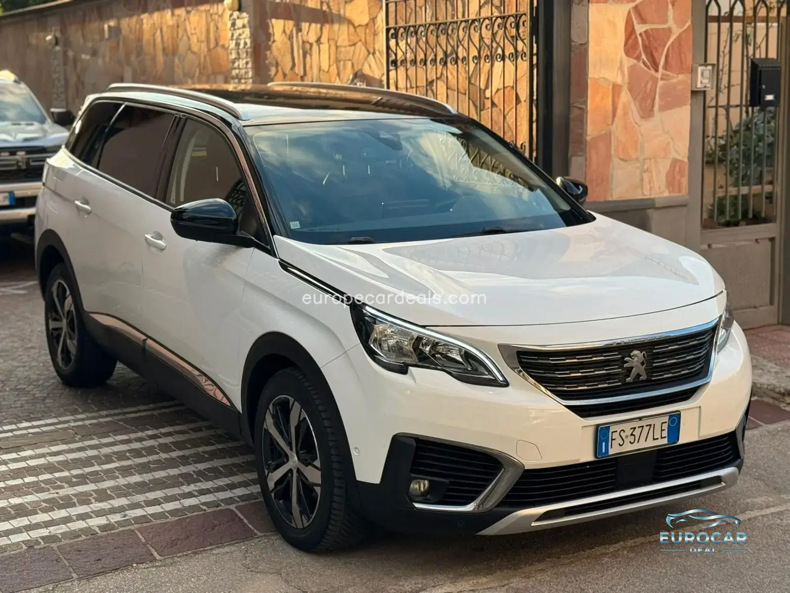 Peugeot 5008