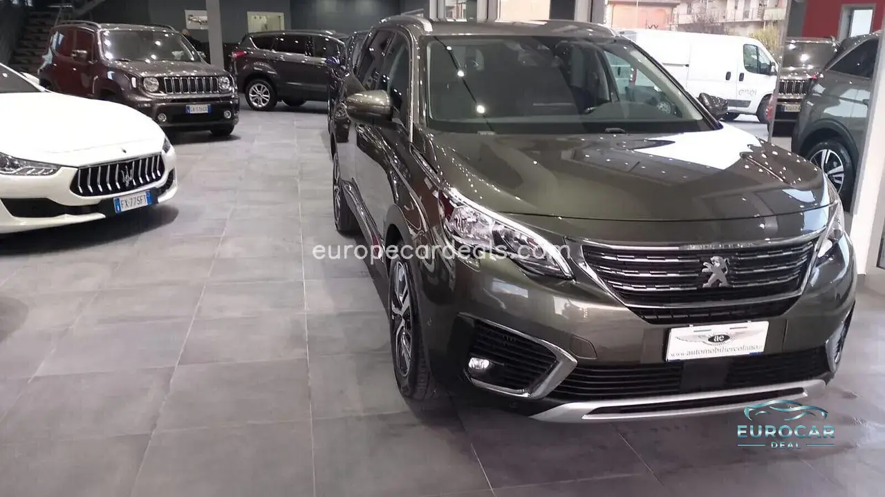 Peugeot 5008