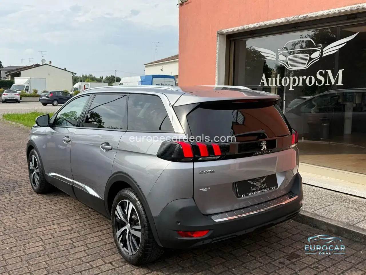 Peugeot 5008