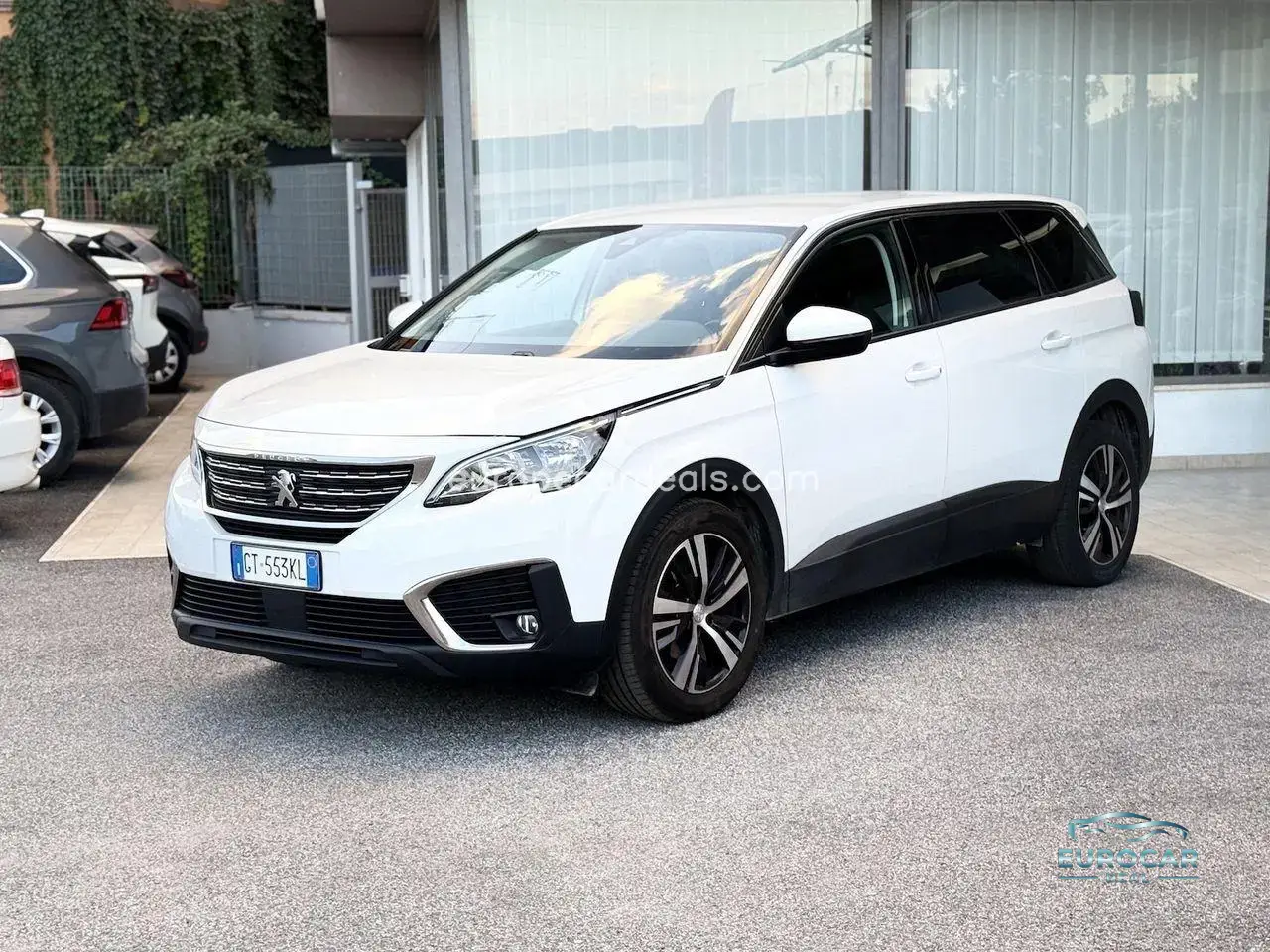 Peugeot 5008