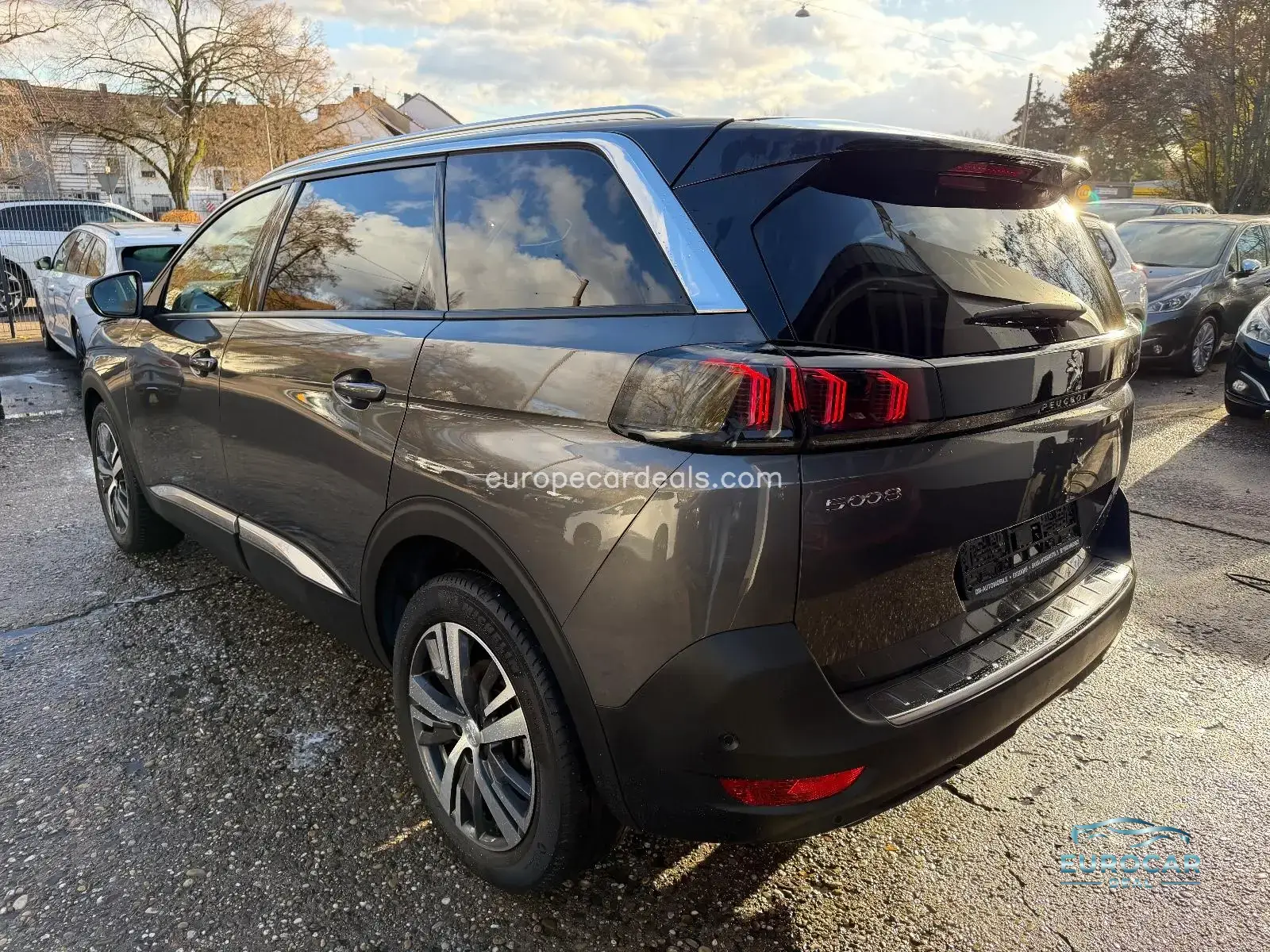 Peugeot 5008