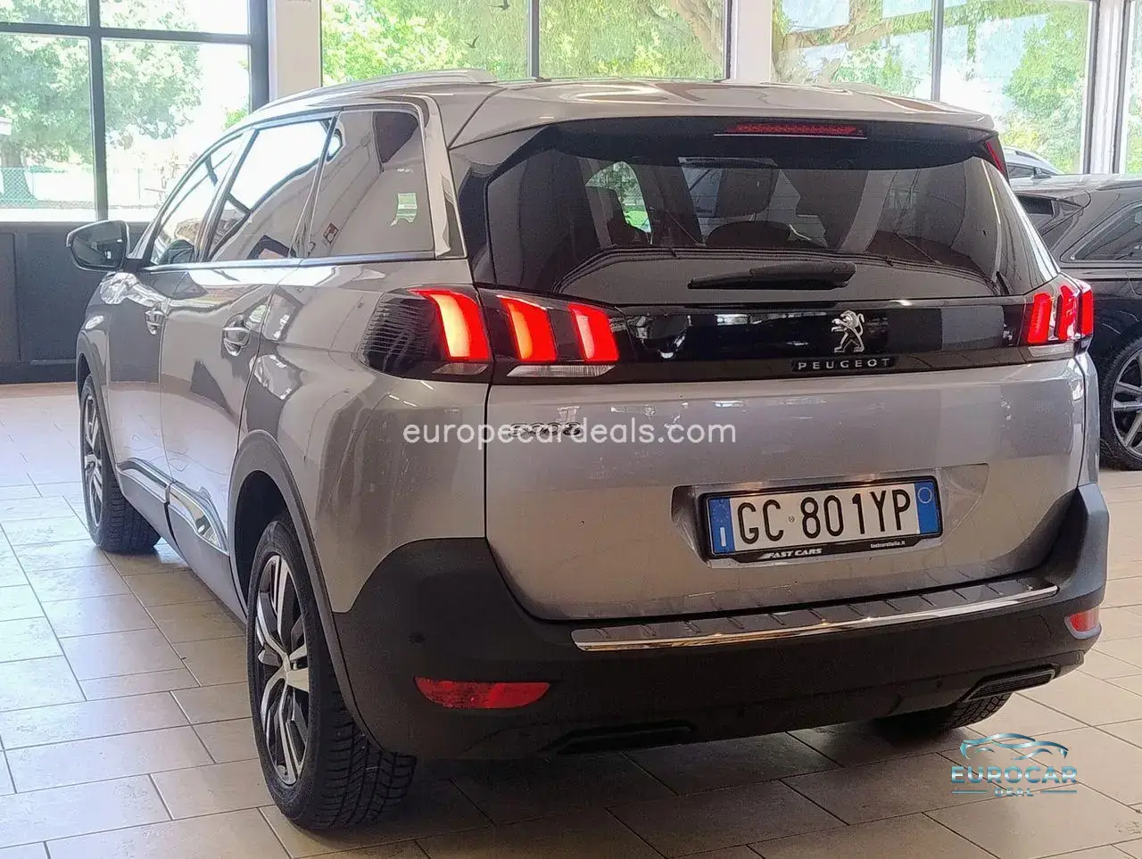 Peugeot 5008