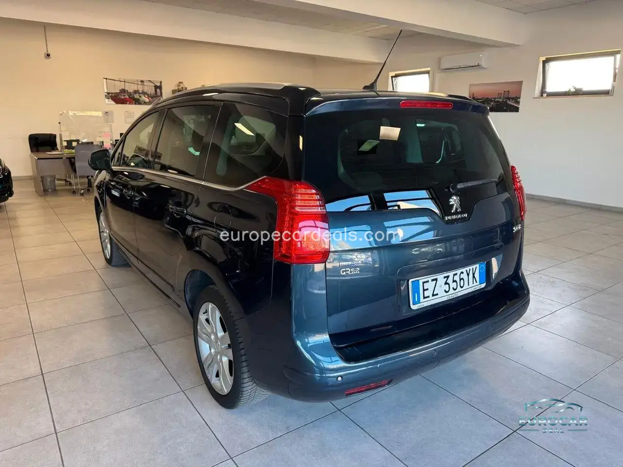 Peugeot 5008
