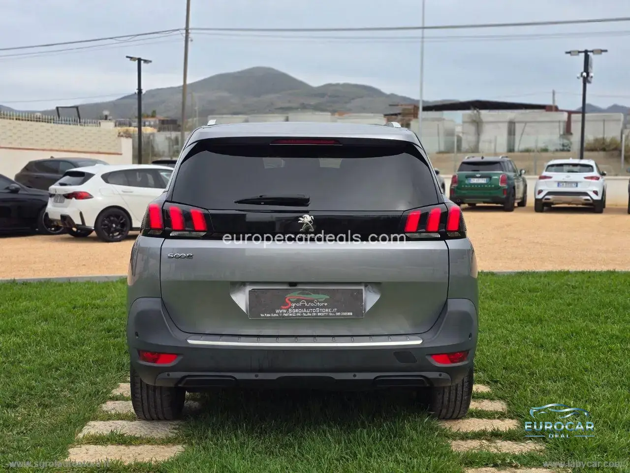 Peugeot 5008