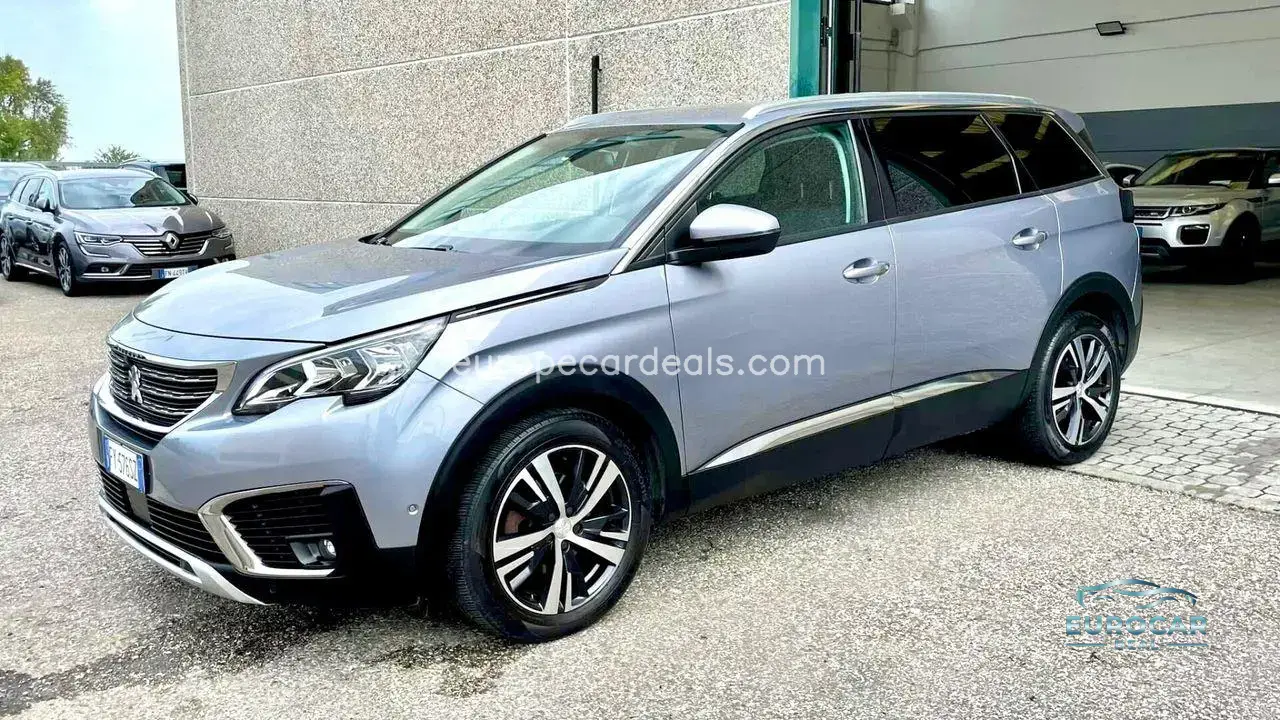 Peugeot 5008