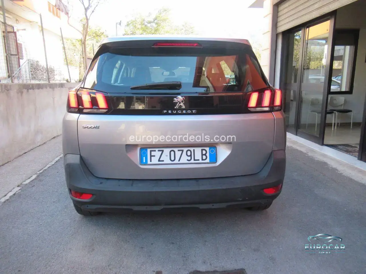 Peugeot 5008