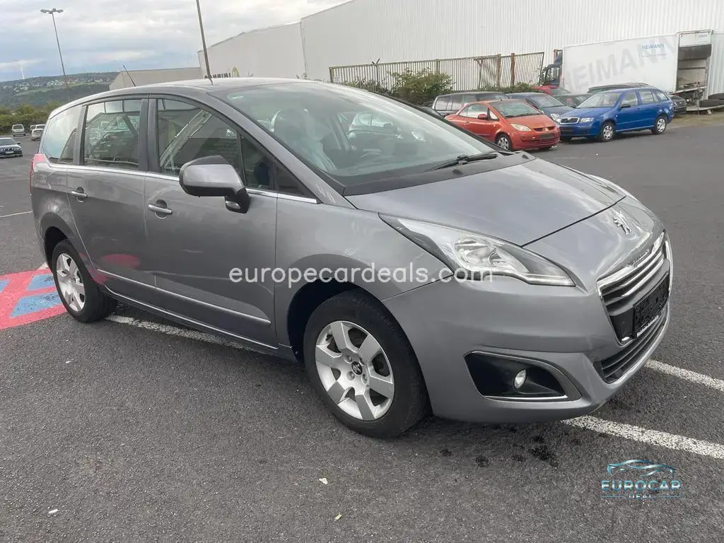 Peugeot 5008
