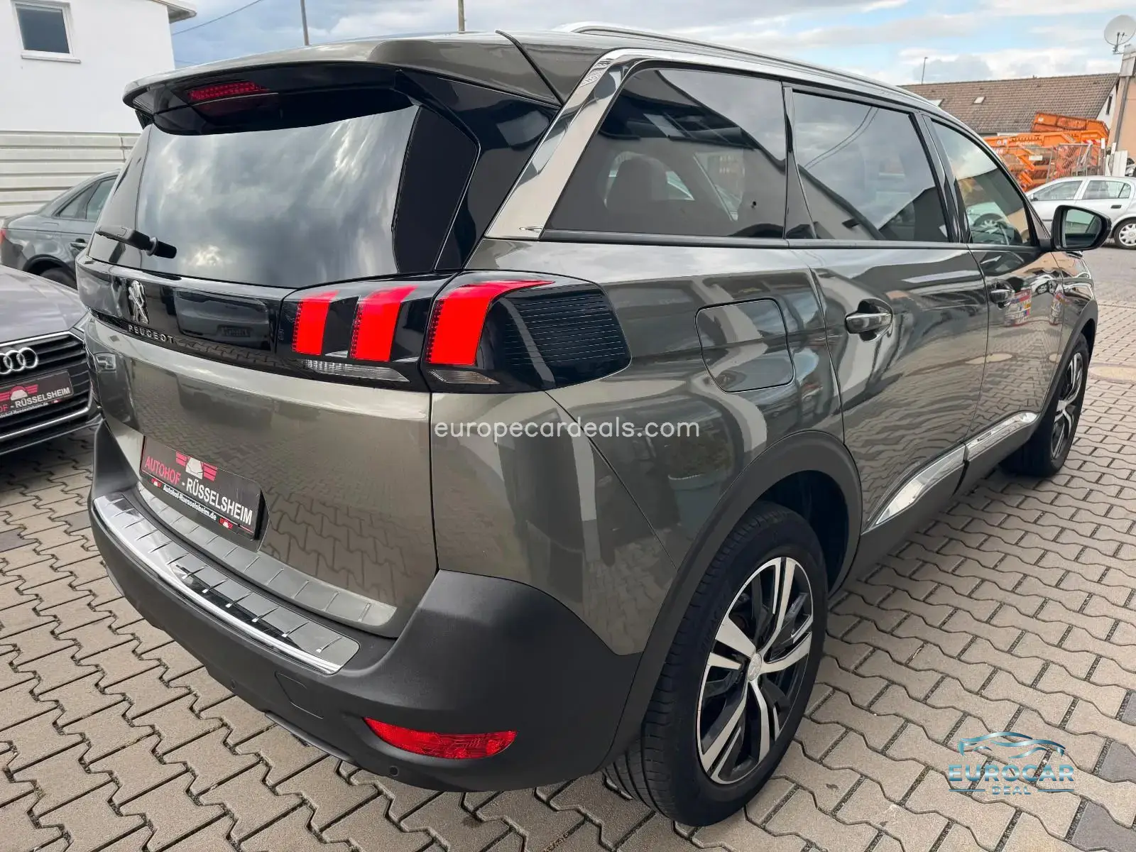 Peugeot 5008
