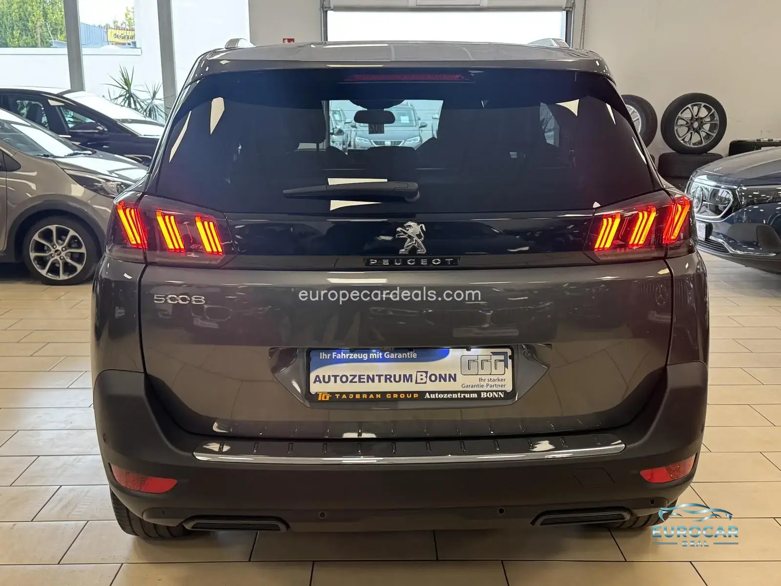 Peugeot 5008
