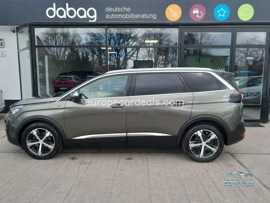 Peugeot 5008