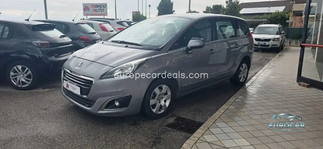 Peugeot 5008
