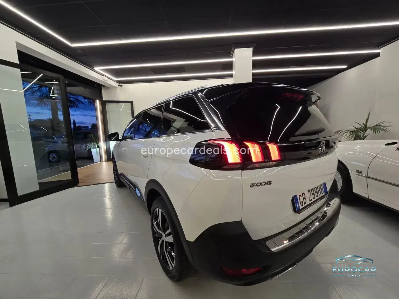Peugeot 5008