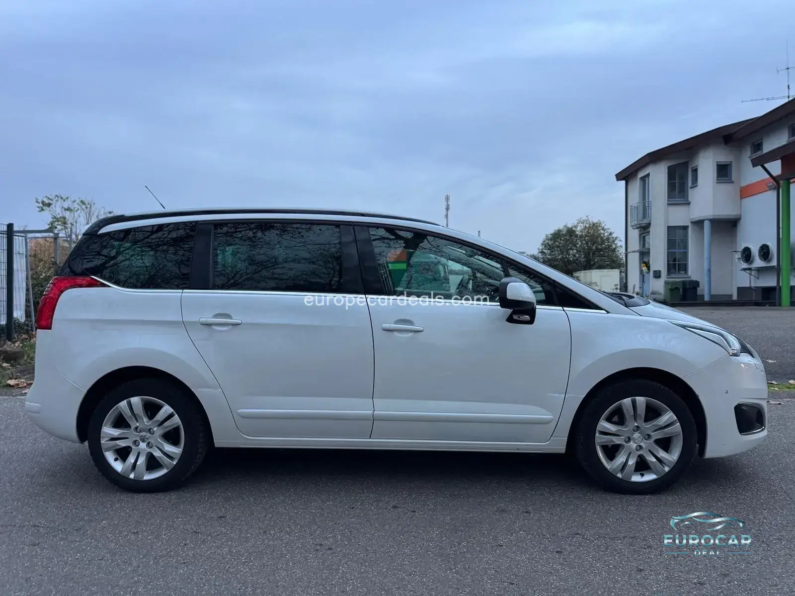 Peugeot 5008