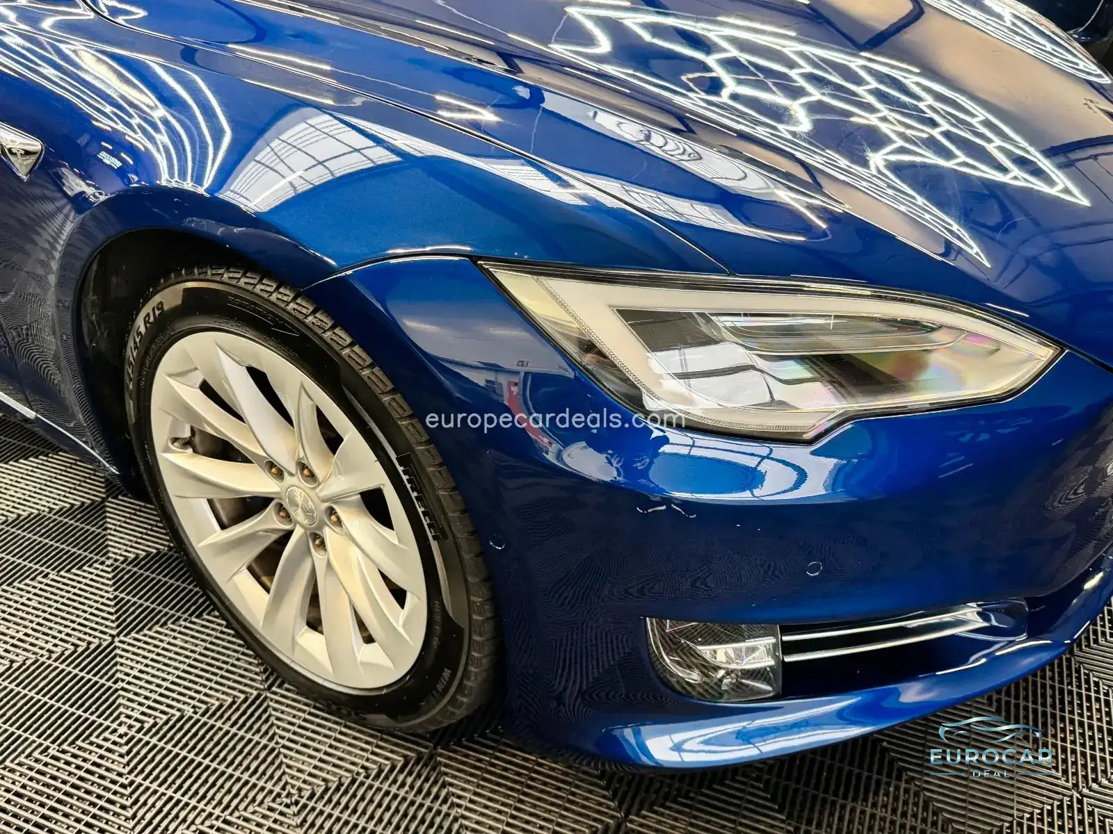 Tesla Model S
