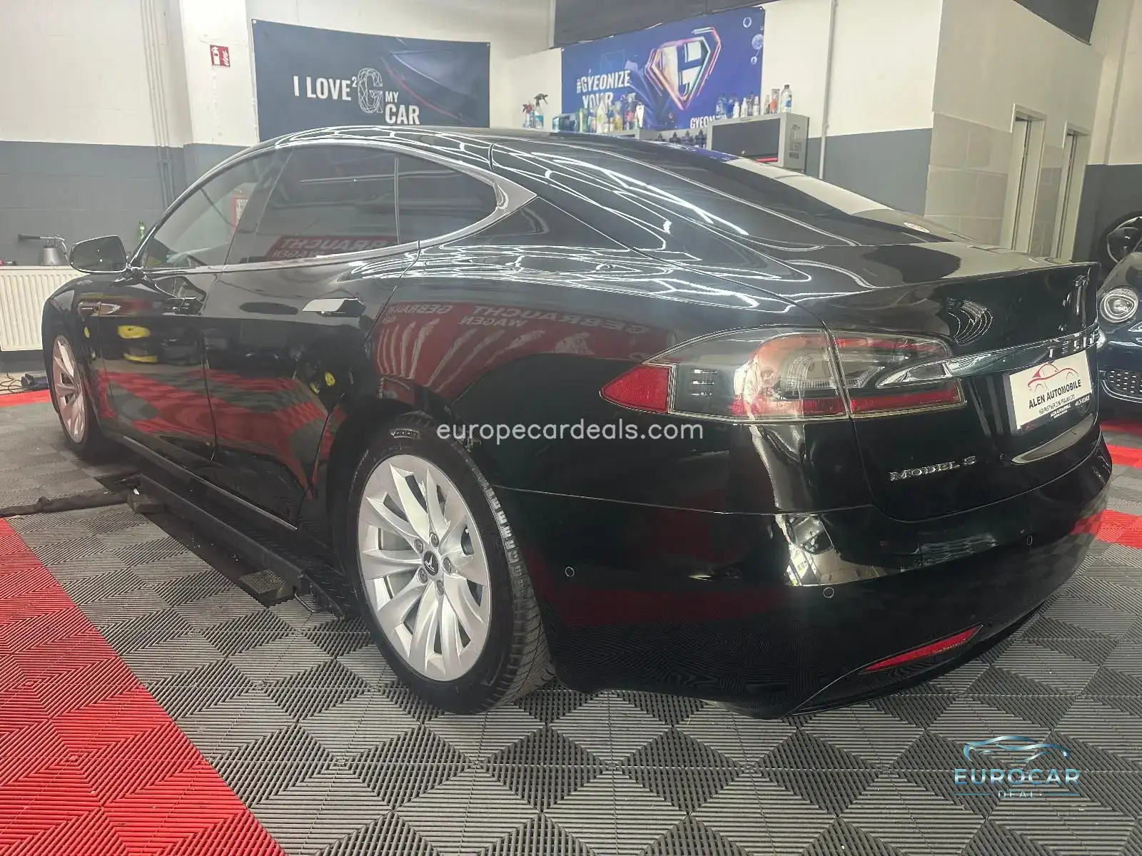 Tesla Model S
