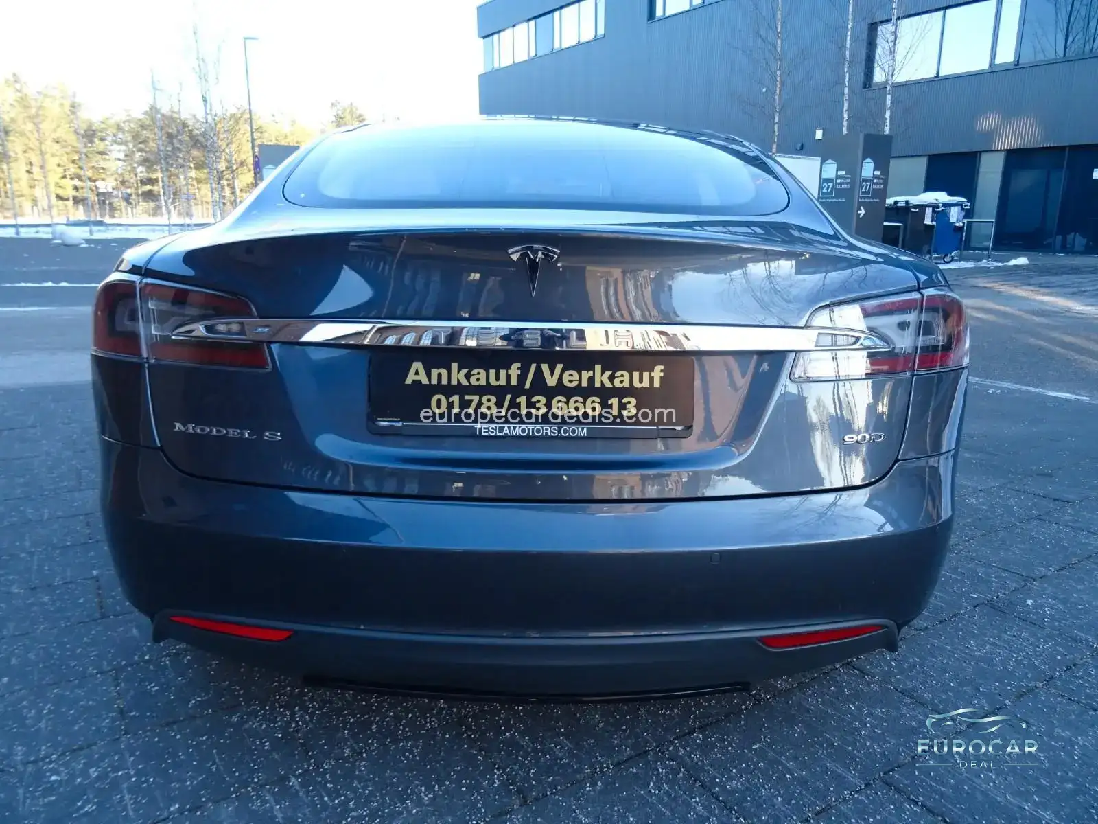 Tesla Model S