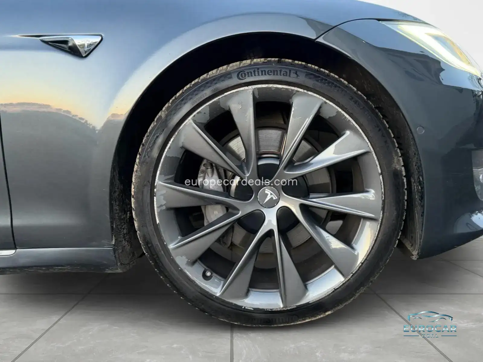 Tesla Model S