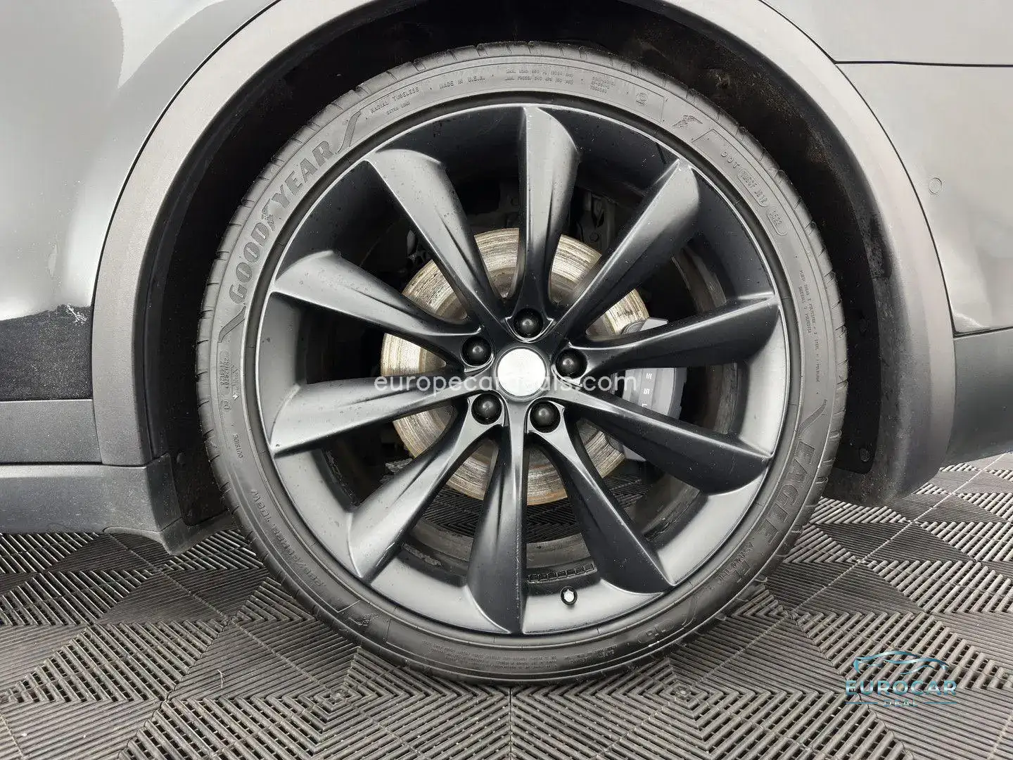 Tesla Model X