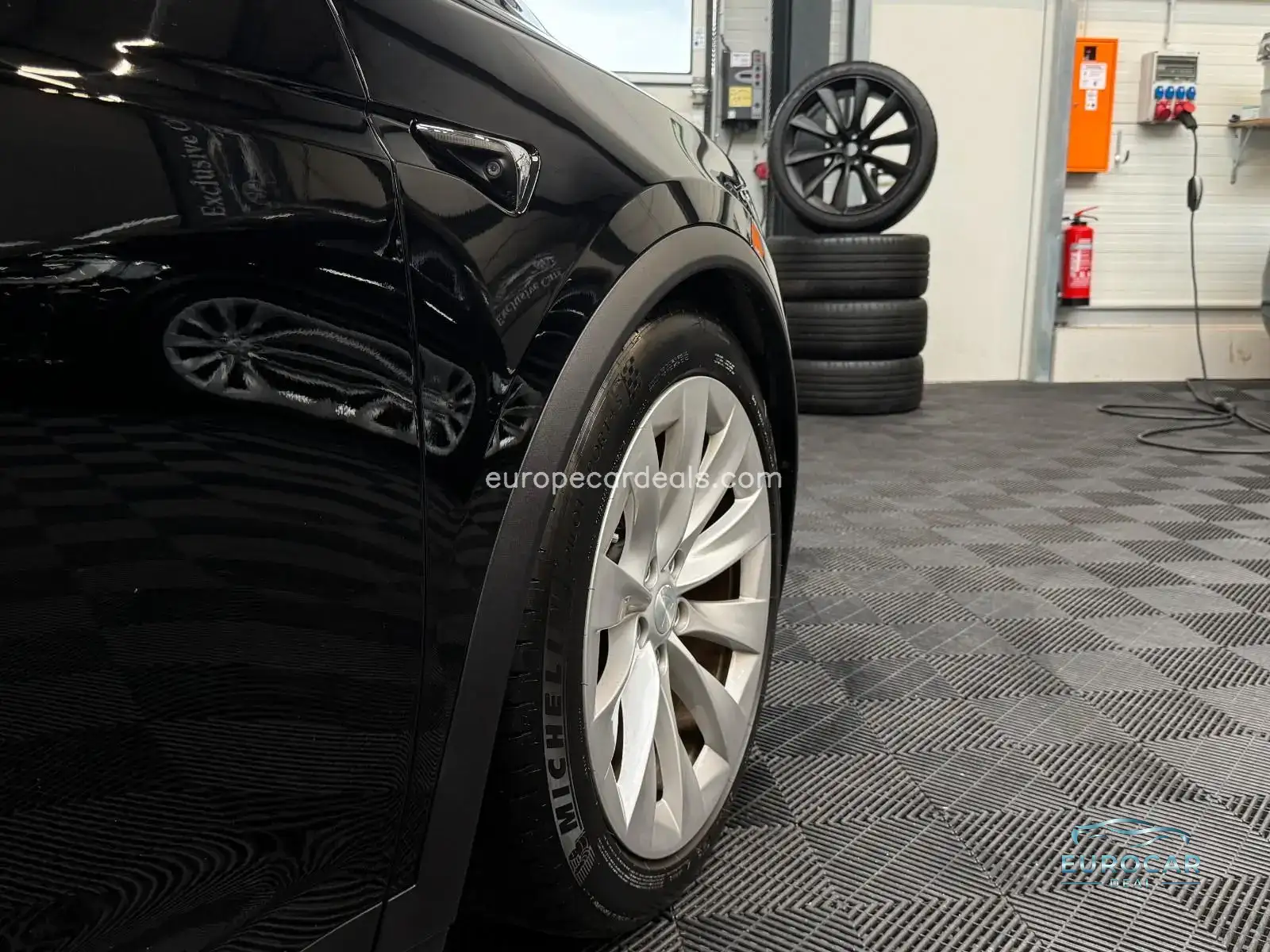 Tesla Model X
