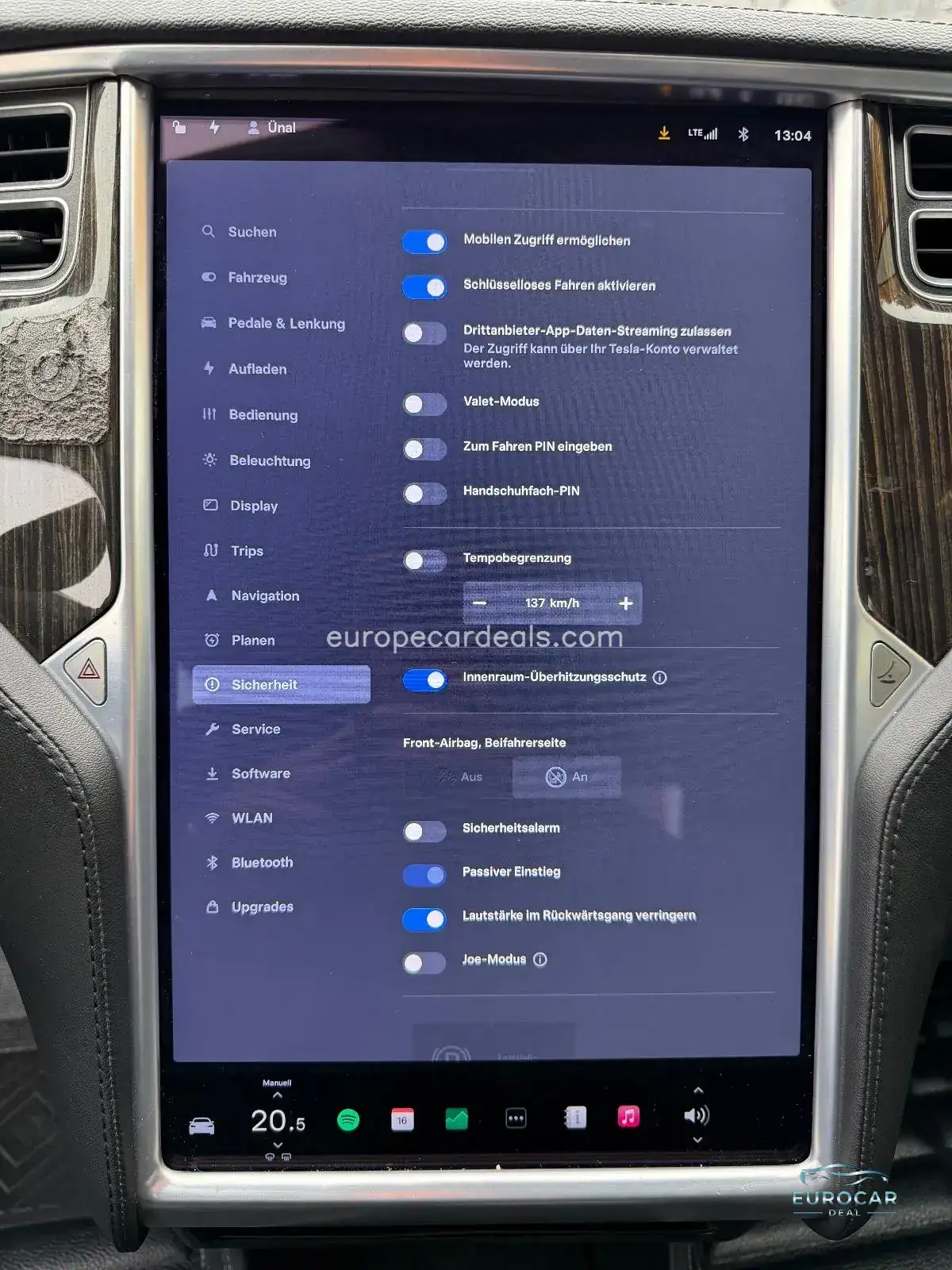 Tesla Model S