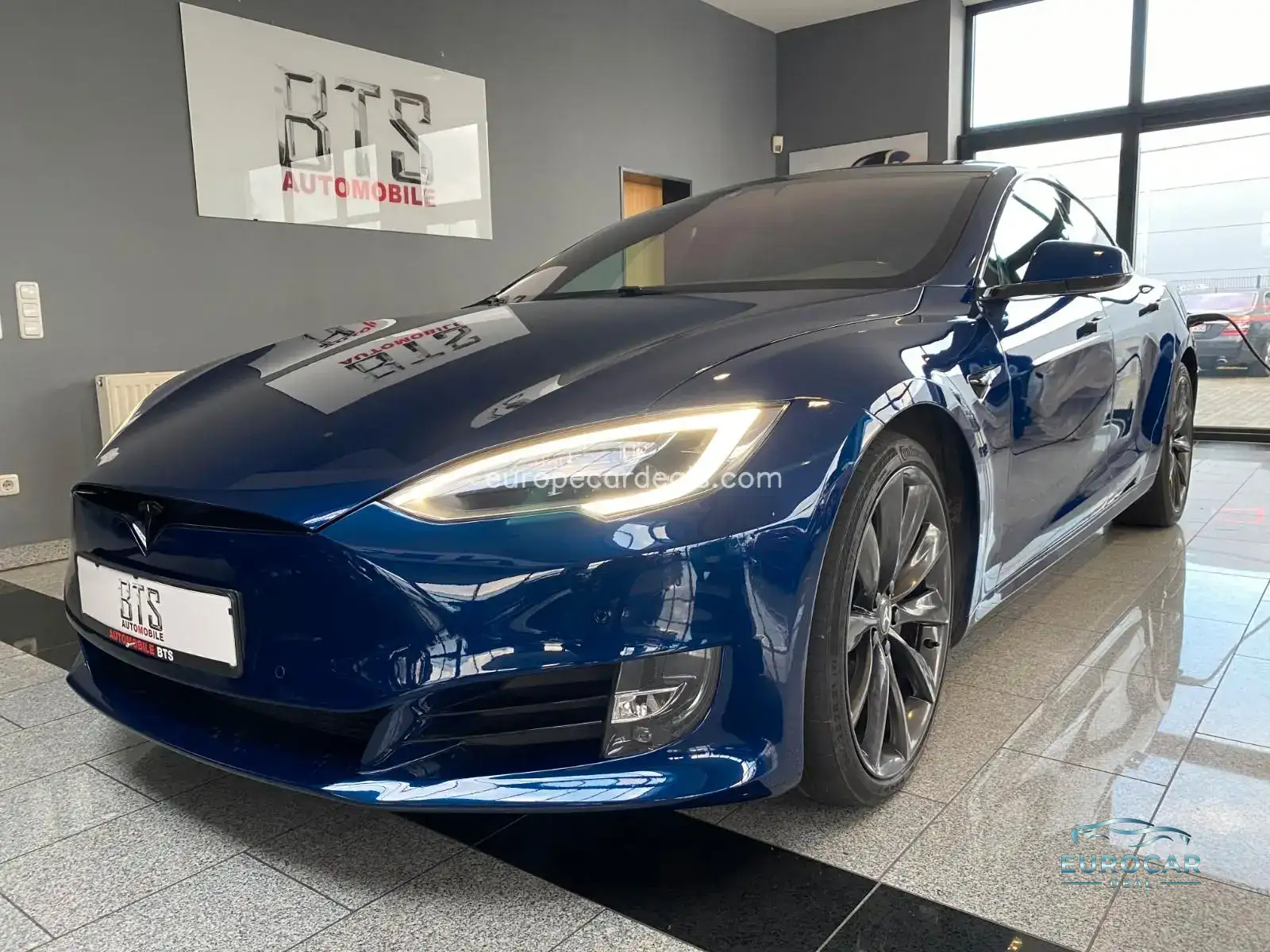 Tesla Model S