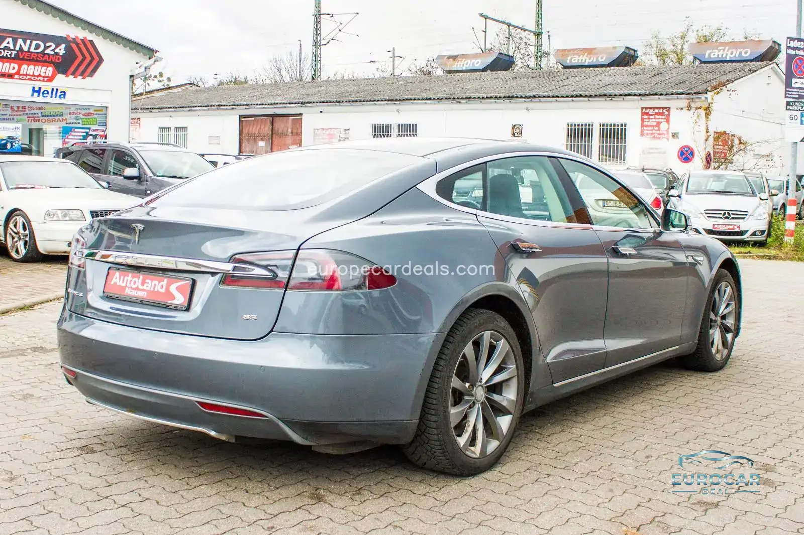 Tesla Model S