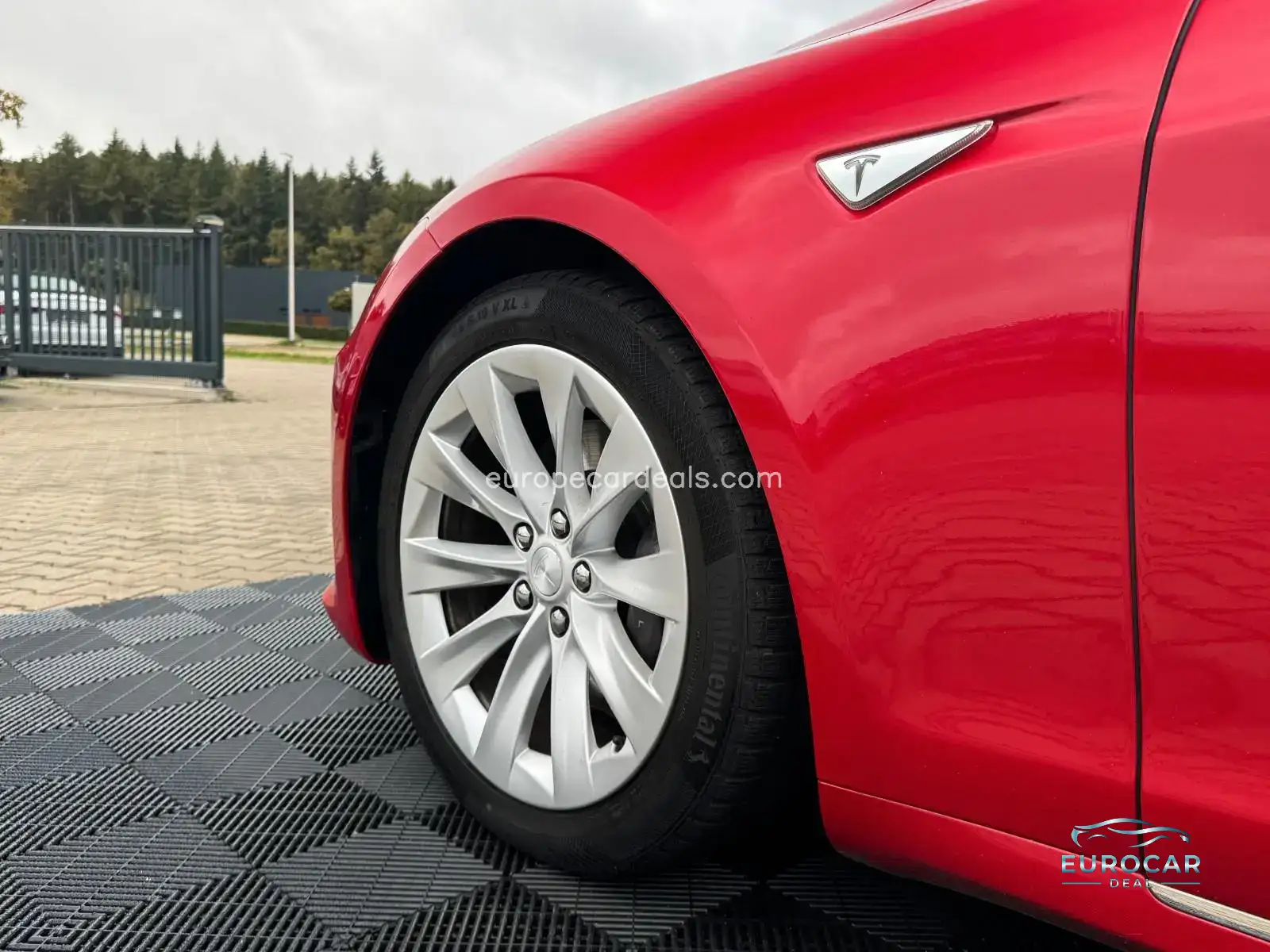 Tesla Model S
