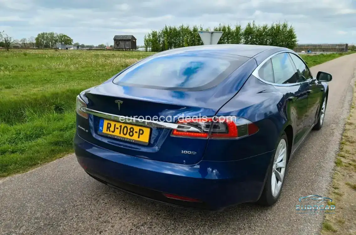 Tesla Model S
