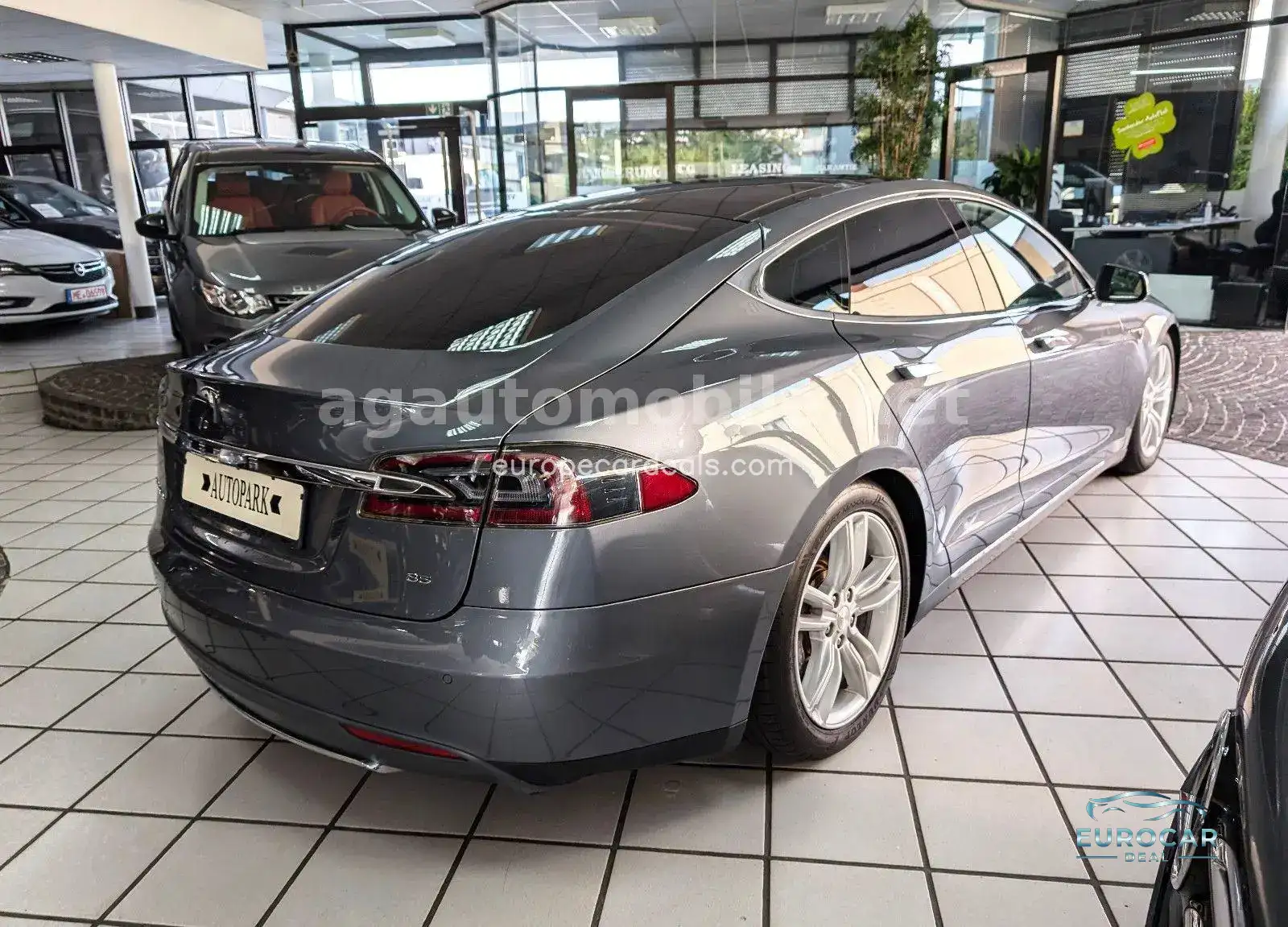 Tesla Model S