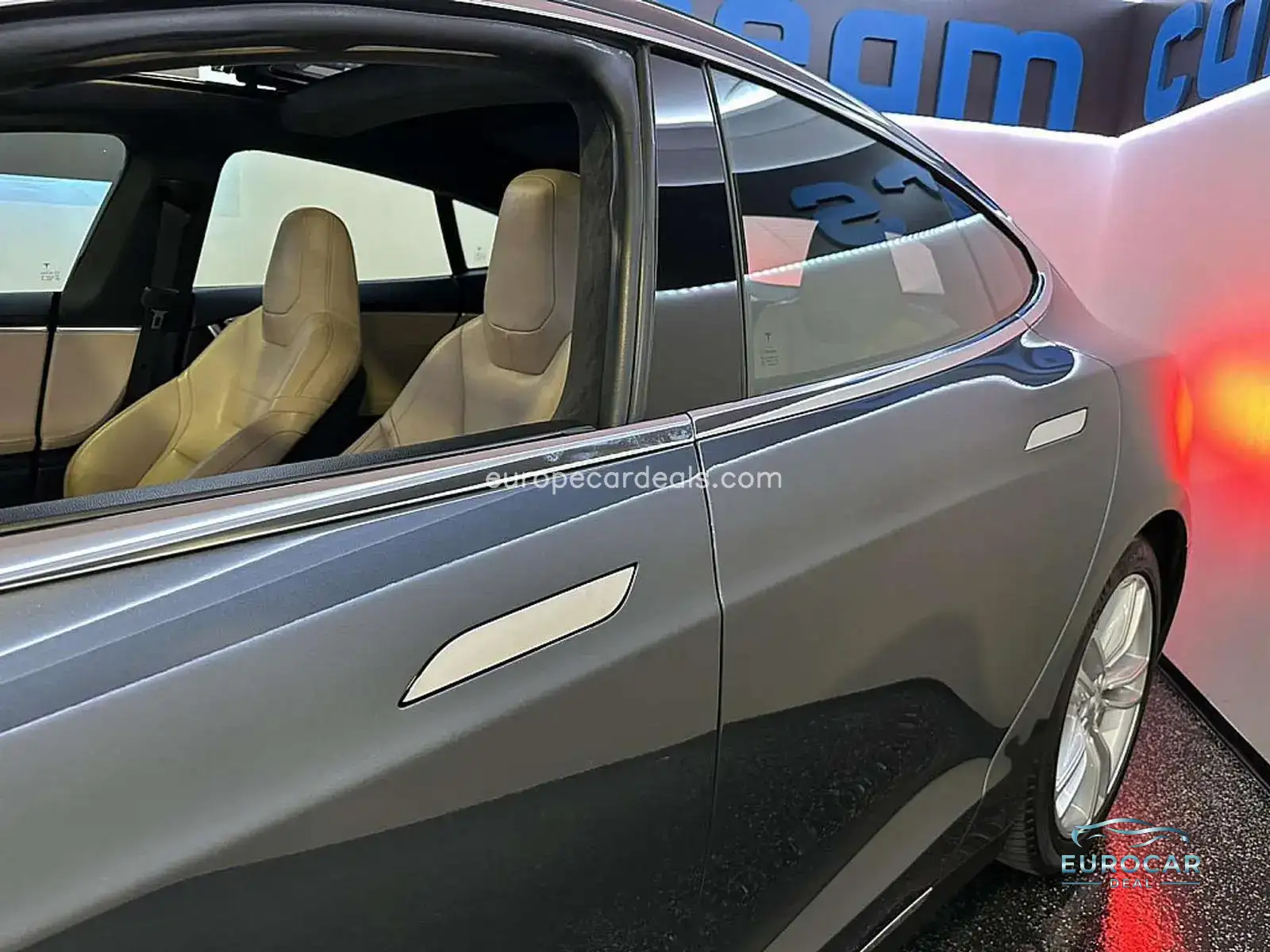 Tesla Model S