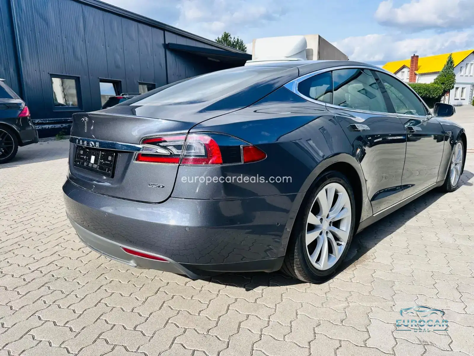 Tesla Model S