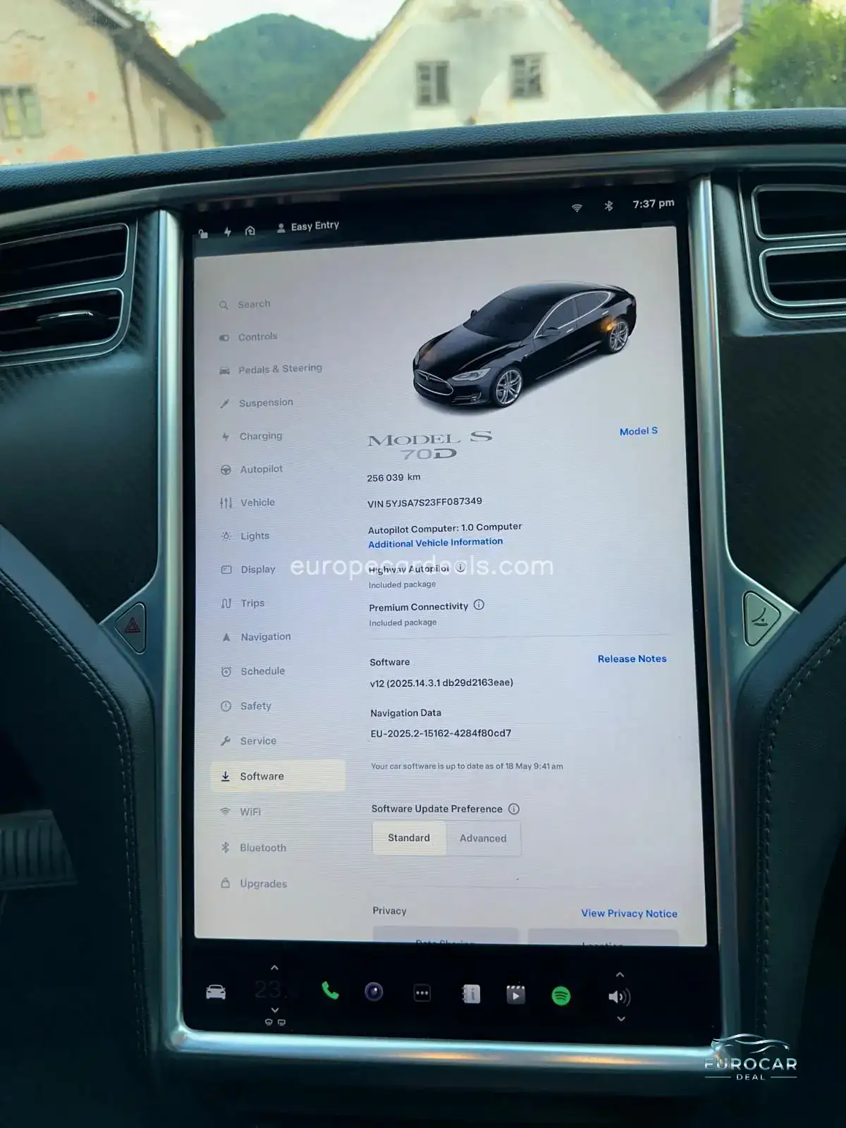 Tesla Model S