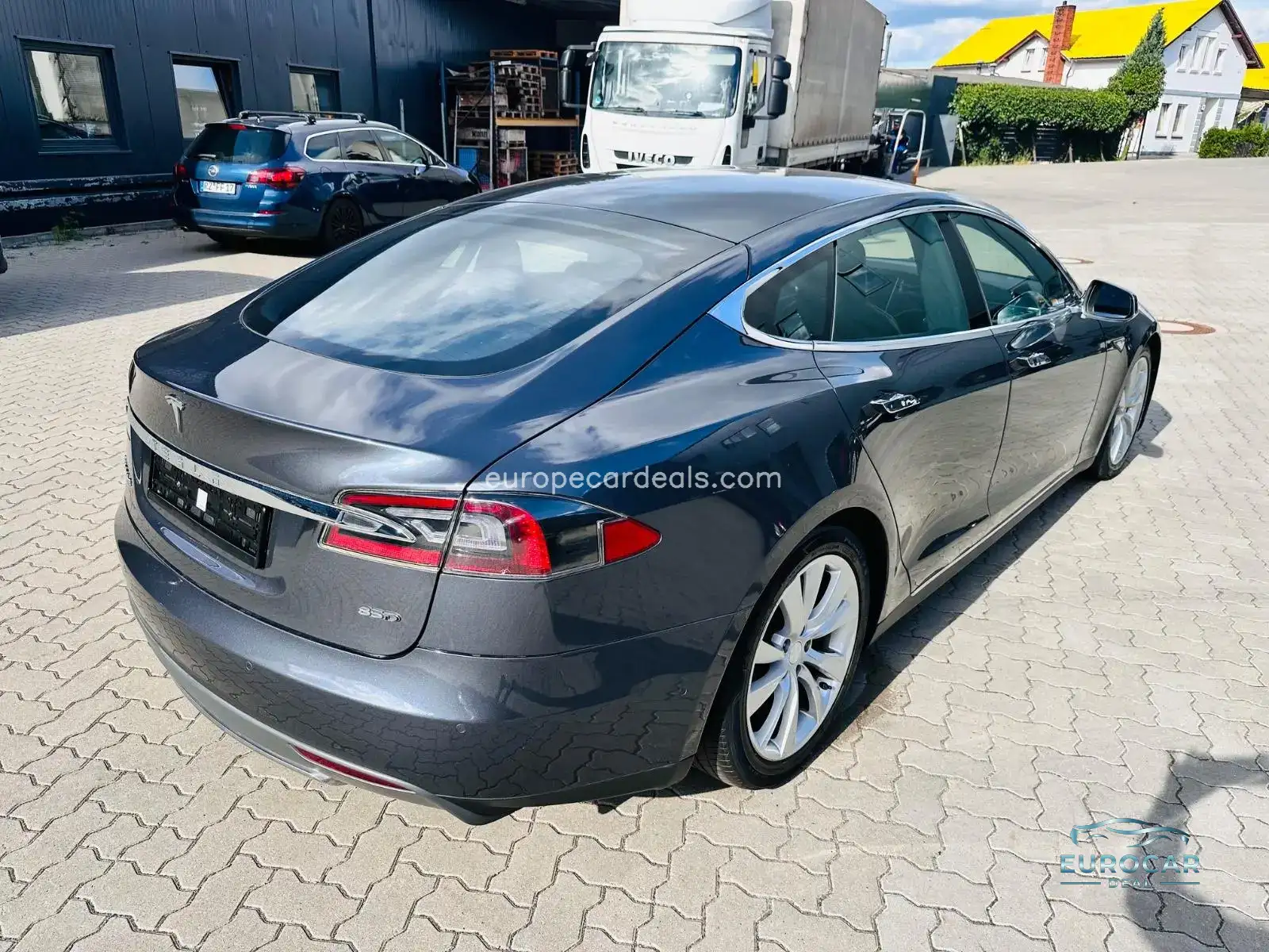 Tesla Model S
