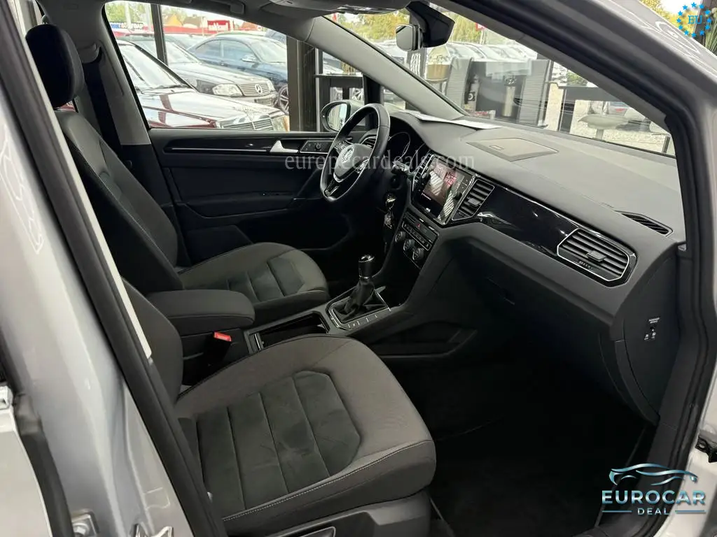 Volkswagen Golf Sportsvan