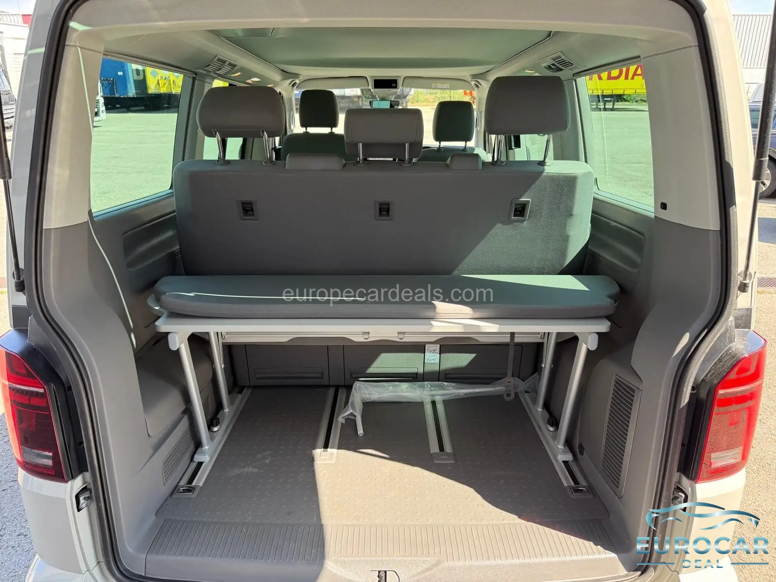 Volkswagen T6 California